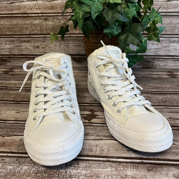 Converse All Star Mid Height White Sneaker Size Women’s 7 - Picture 3 of 9